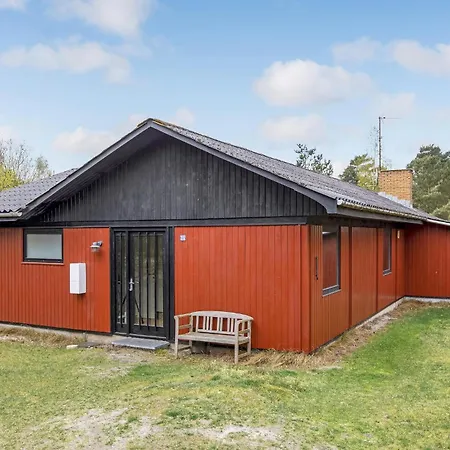 Lyngvejen Aakirkeby Iii *