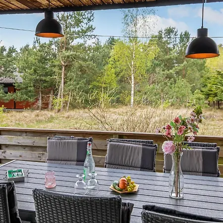 Lyngvejen Aakirkeby Iii Vester Somarken